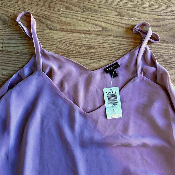 BNWT diary rose Torrid rank top sz 0x - Picture 3 of 3